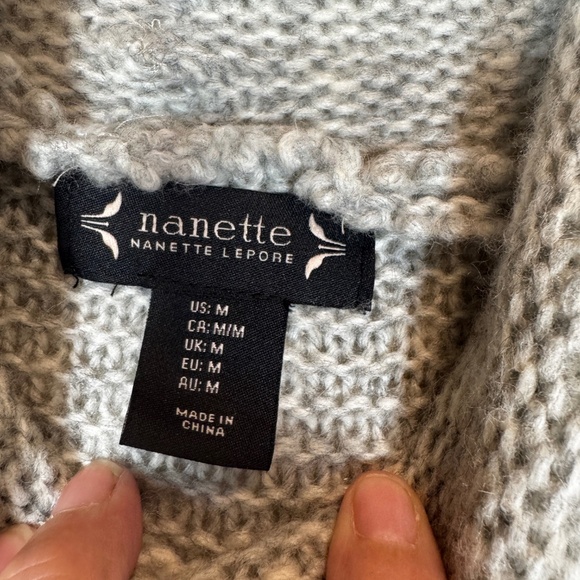 Nanette Lepore Sweater Womens Size Medium Grey Knit Turtleneck Cozy Yak - Picture 2 of 7
